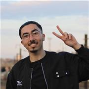 Jeune étudiant en LEA donne des cours d’histoire